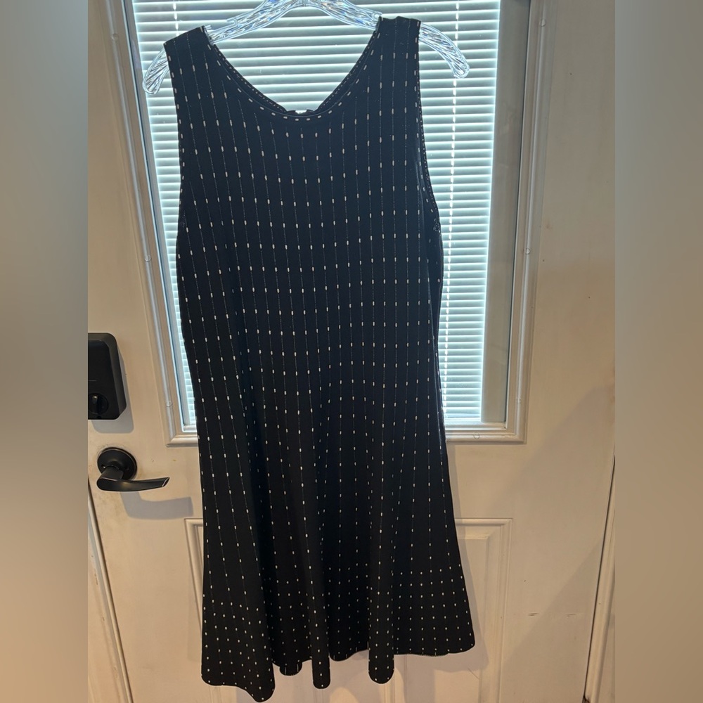 NIC+ZOE Black and White Sleeveless Midi Dress